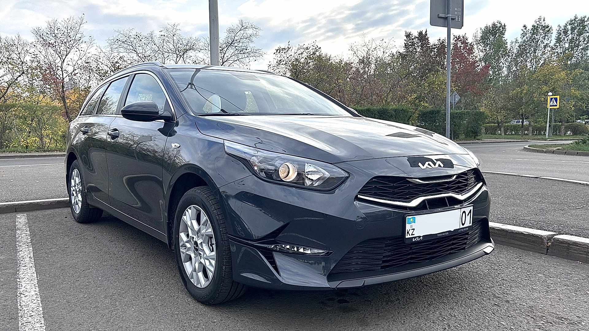 Аренда авто Kia Cee'd 2023 в г. Астана
