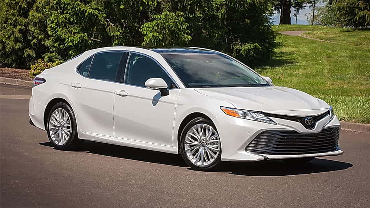 Аренда авто Toyota Camry 2019 в г. Астана